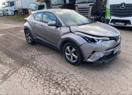 TOYOTA C-HR 1.8 VVT-h Icon